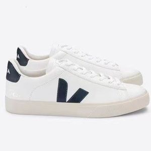 Vejas Campo Sneakers in Navy and White